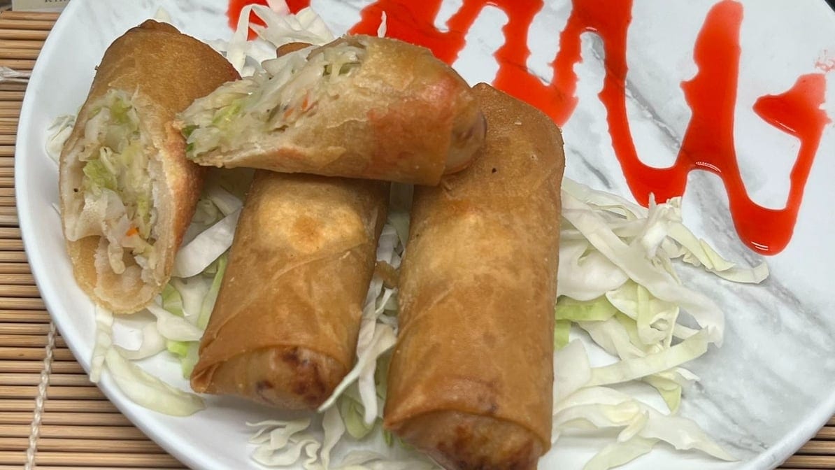 Egg Roll (3pc).